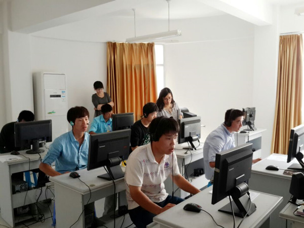 福建:盲人首次參加全國自學(xué)統(tǒng)考