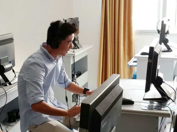 福建:盲人首次參加全國自學(xué)統(tǒng)考